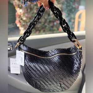 NWT CLARE V. - GRAND FANNY CROSS BODY/ SHOULDER BAG IN “BLACK WOVEN ZIG ZAG”
